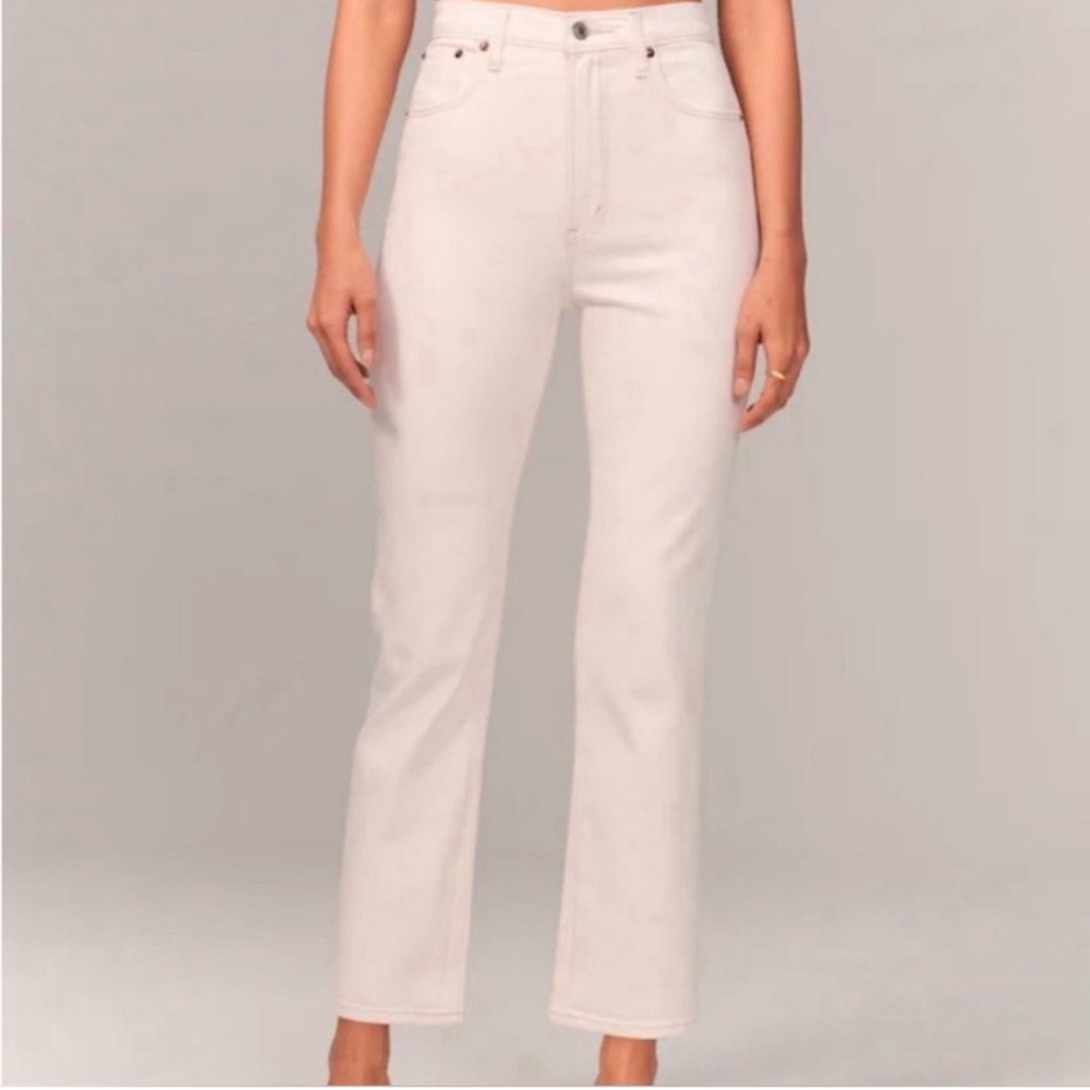 Abercrombie & Fitch Curve Love Ultra High Rise Ankle Straight Jean - Cre…